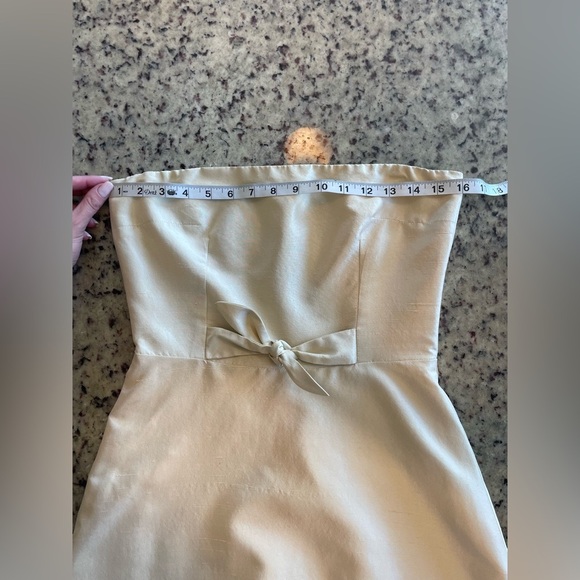 Women’s Lynn Lugo, buttercream raw silk a line strapless dress size 4 - Picture 5 of 8